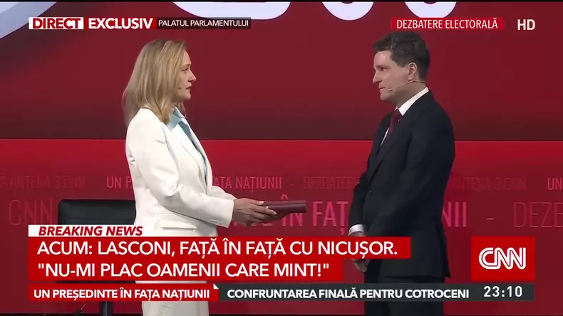 Elena Lasconi l-a pus pe Nicușor Dan să jure pe Biblie că nu a mințit în ceea ce o privește (1)