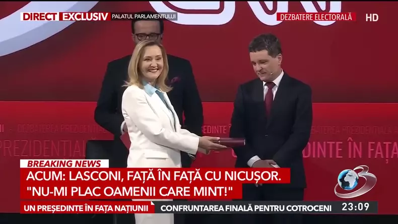 Elena Lasconi l-a pus pe Nicușor Dan să jure pe Biblie că nu a mințit în ceea ce o privește (3)