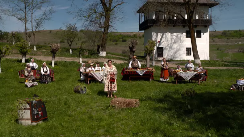 De Florii, spectacol folcloric la TVR 1 și TVR Folclor  (1)