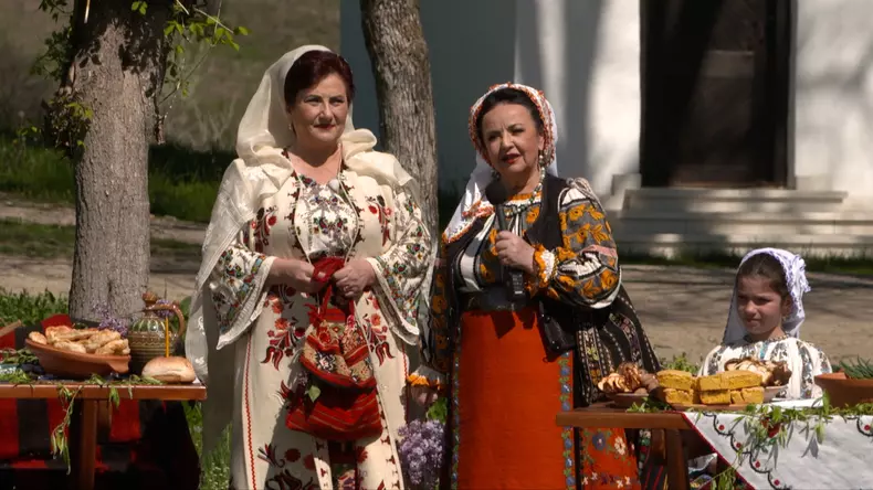 De Florii, spectacol folcloric la TVR 1 și TVR Folclor  (5)