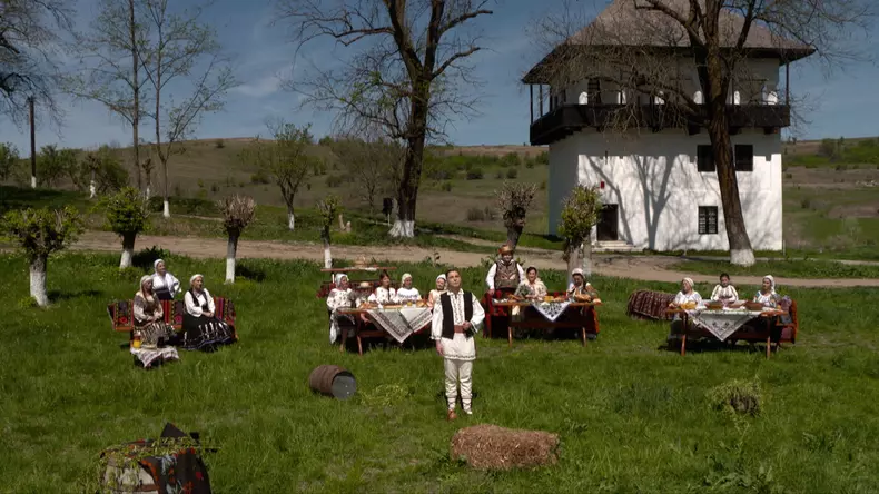 De Florii, spectacol folcloric la TVR 1 și TVR Folclor  (6)