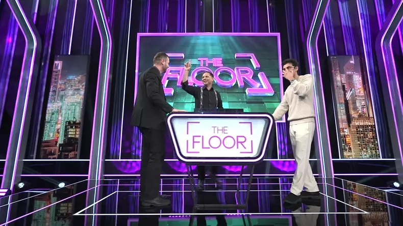 finala_The Floor