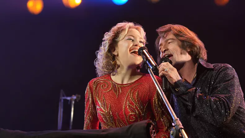 song-sung-blue-hugh-jackman-kate-hudson-skyshowtime (5)