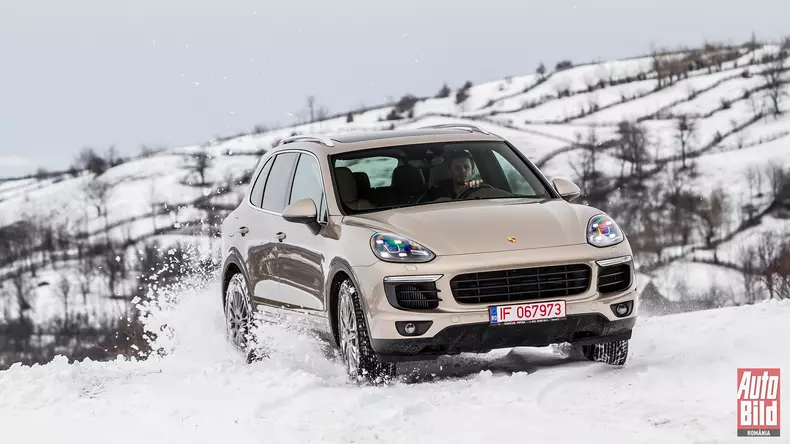 Porsche_Cayenne_14