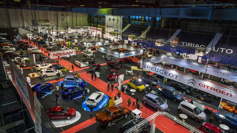 salonul auto bucuresti si accesorii 2016 atmosfera