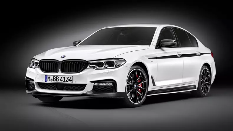 2017-bmw-5-series-with-m-performance-kit-1