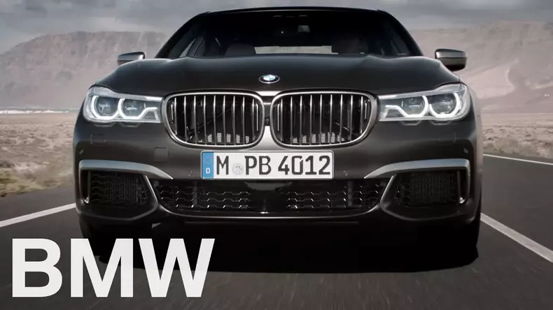 Driving-Luxury-with-610hp.-BMW-M760Li-xDrive.