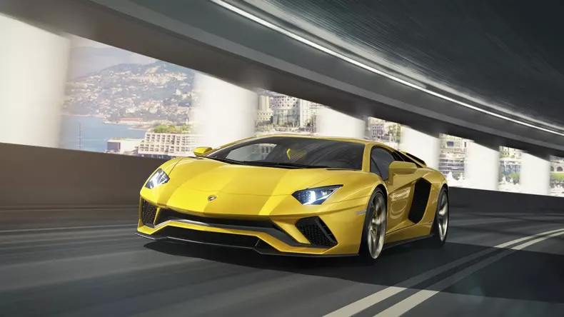 2017-lamborghini-aventador-s-facelift9