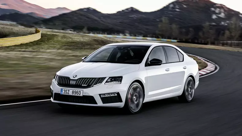 2017-skoda-octavia-rs-facelift-1