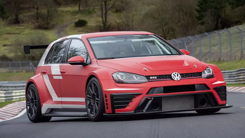 volkswagen-golf-gti-clubsport-s-27