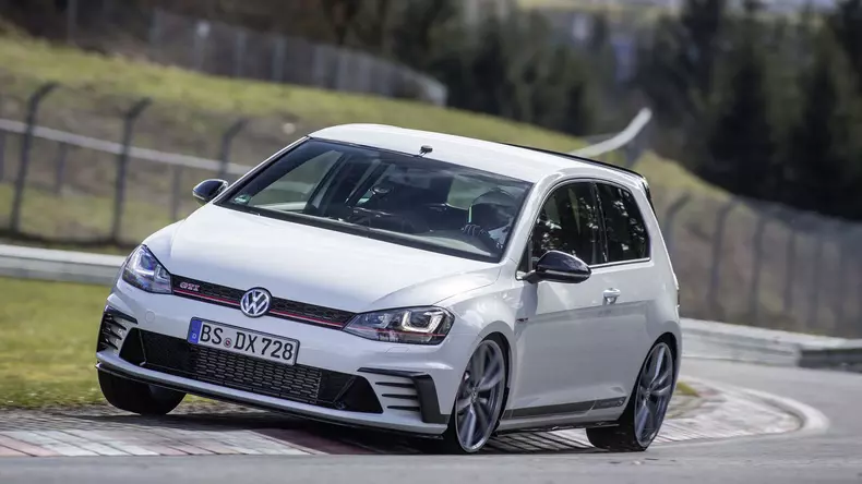 volkswagen-golf-gti-clubsport-s