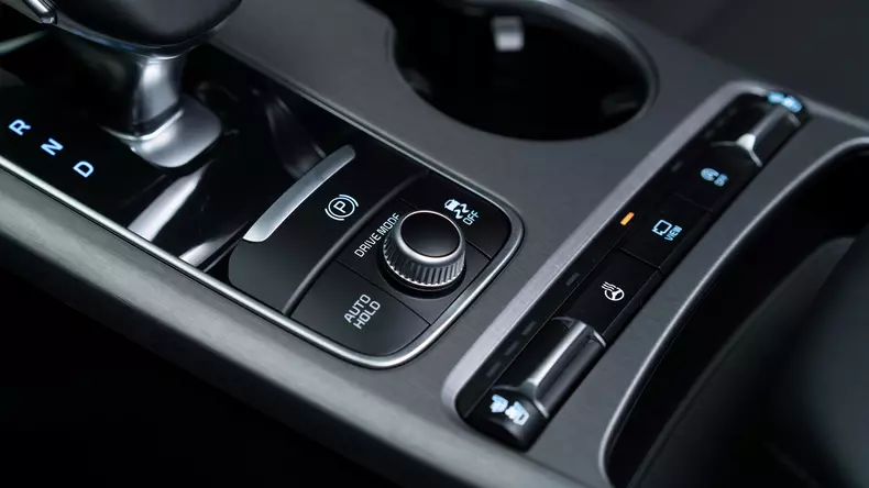 2017-kia-stinger-gt-27