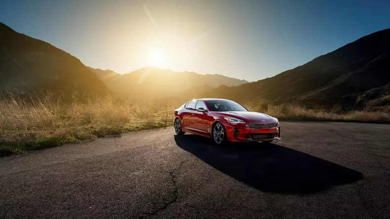 2017-kia-stinger-gt-29