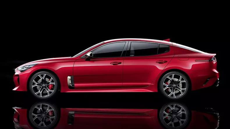 2017-kia-stinger-gt-38