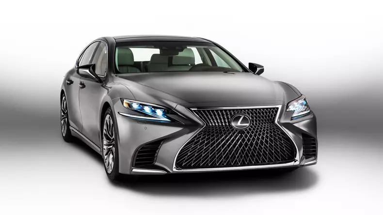 2017-lexus-ls-detroit-2