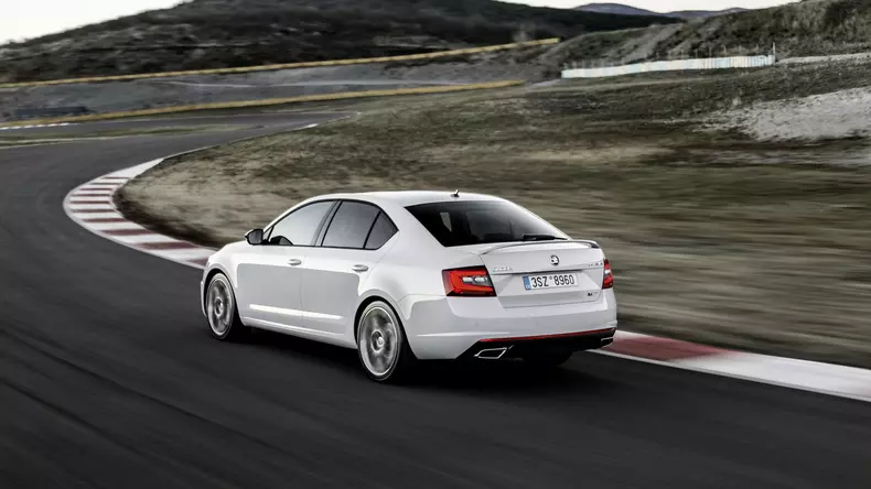 2017-skoda-octavia-facelift-42