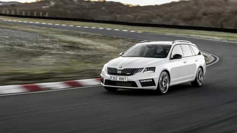 2017-skoda-octavia-facelift-44