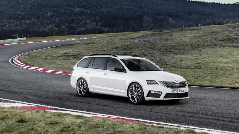 2017-skoda-octavia-facelift-47