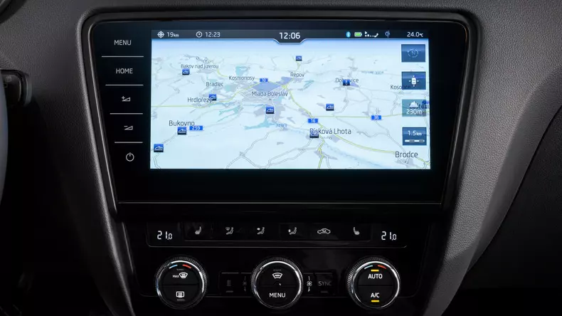 2017-skoda-octavia-facelift-85