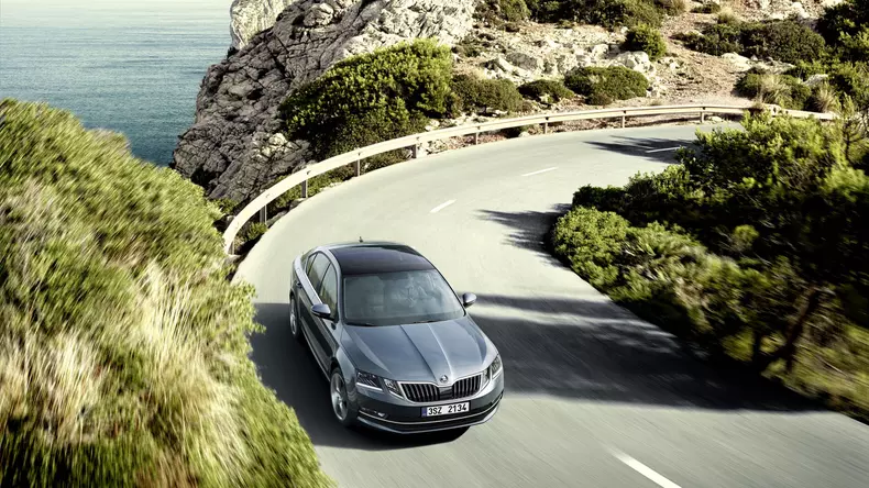 2017-skoda-octavia-facelift-9