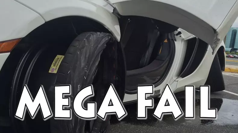 McLaren-Crash-at-99-Ride-and-Drive