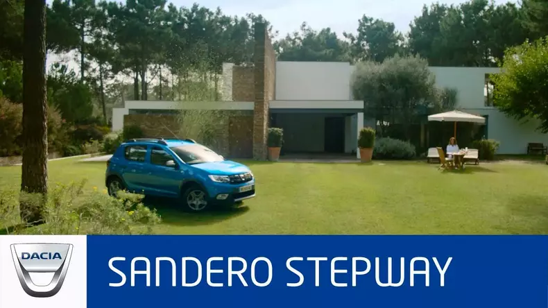 The-Dacia-Sandero-Range-Lawnmower-Feature