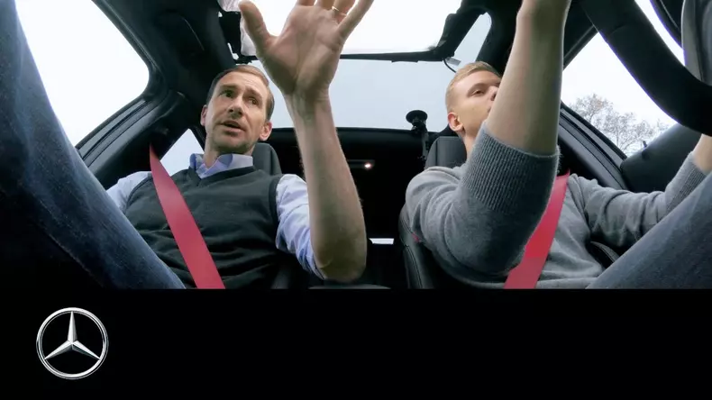 QuickMick-–-Fahrschule-Furious-2-Roundabout-–-Mercedes-Benz-original