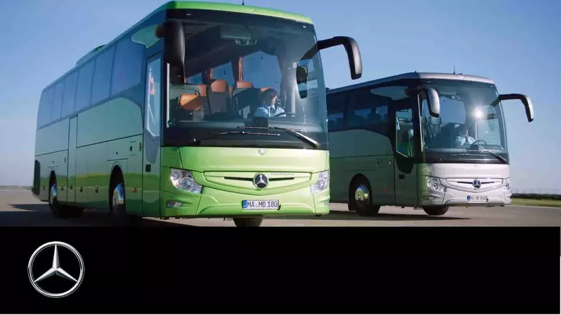 World-premiere-of-the-new-coach-Tourismo-RHD-–-Mercedes-Benz-original