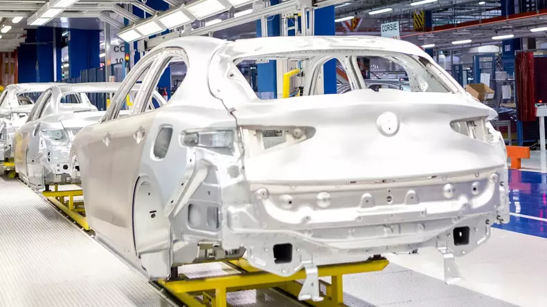 2018-Alfa-Romeo-Stelvio-Producrion