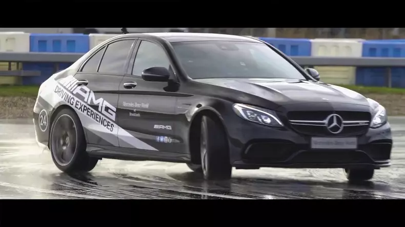 Lewis-Hamilton-at-the-Mercedes-Benz-World-UK