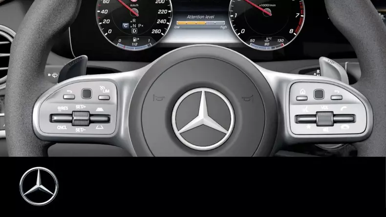 Mercedes-Benz-S-Class-–-Operating-and-Display-Concept