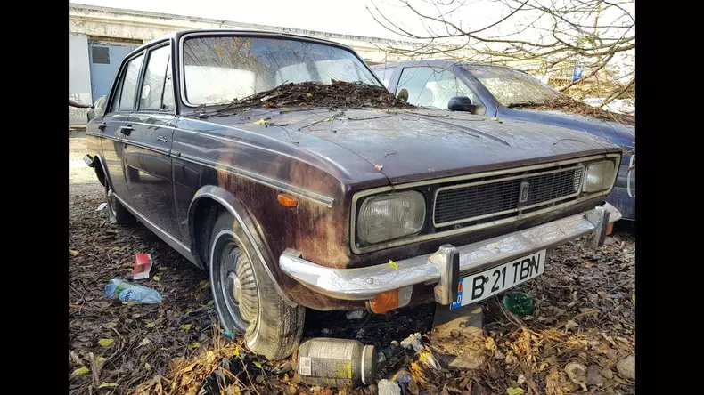 Nicoale-Ceausescu’s-Khodro-Paykan-4k-resolution.