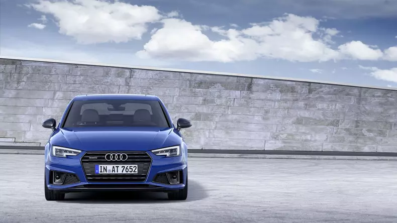 AudiA4faceliftMY2019foto01