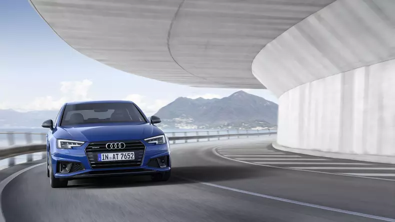Audi A4 Sedan