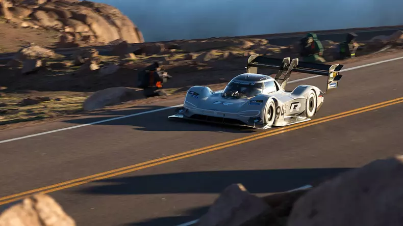 Volkswagen record cu ID R