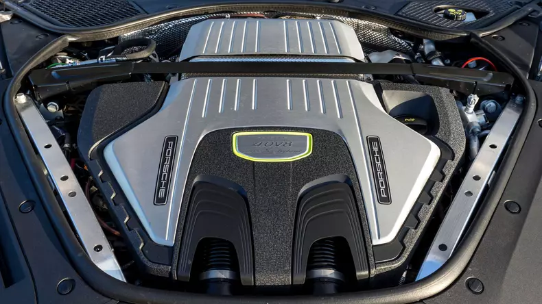 Porsche Panamera Turbo S E-Hybrid motor V8