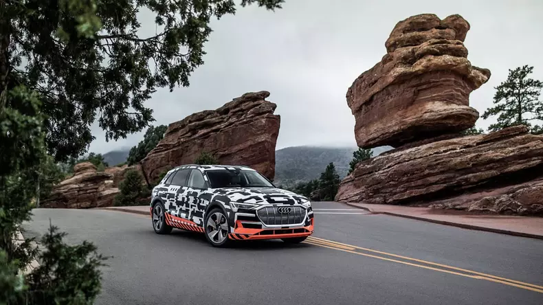 audi-e-tron-prototype-at-pikes-peak (4)