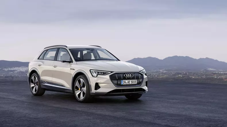 Audi e-tron SUV electric 10