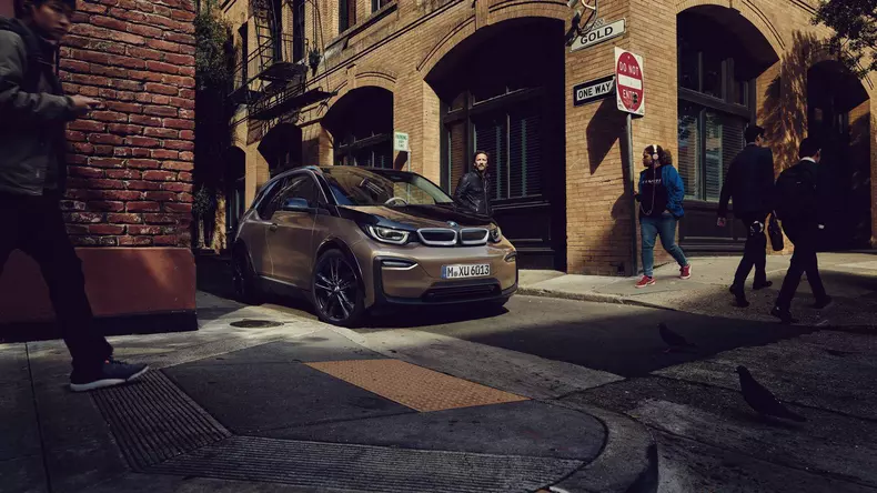 BMW i30 primeste o baterie mai mare 22