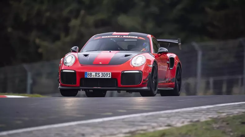Porsche 911 GT2 RS MS record Nurburgring 2