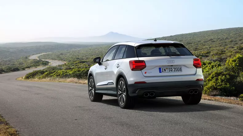 Audi SQ2 oficial 7