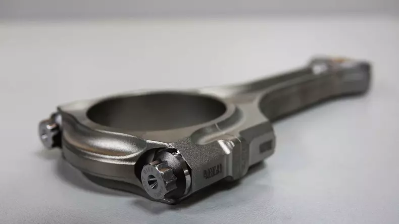 aston-martin-valkyrie-s-cosworth-v12-engine (13)