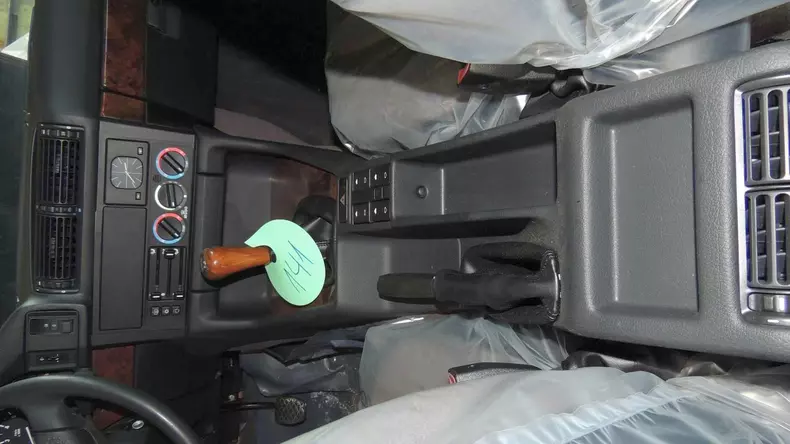 BMW Seria 5 E34 Bulgaria 11