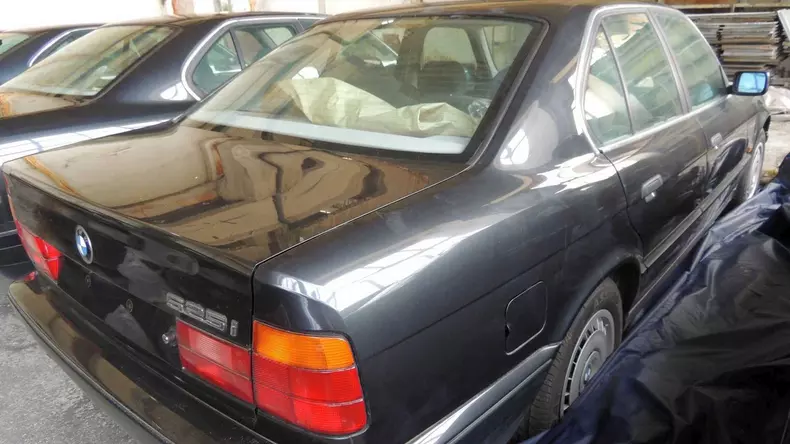 BMW Seria 5 E34 Bulgaria 19