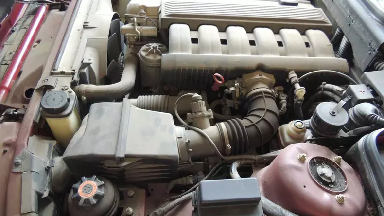 BMW Seria 5 E34 Bulgaria 2