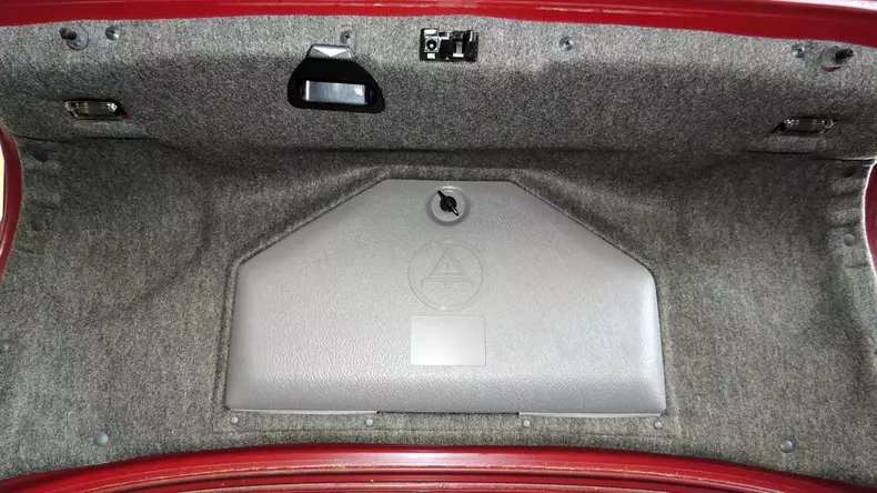 BMW Seria 5 E34 Bulgaria 3