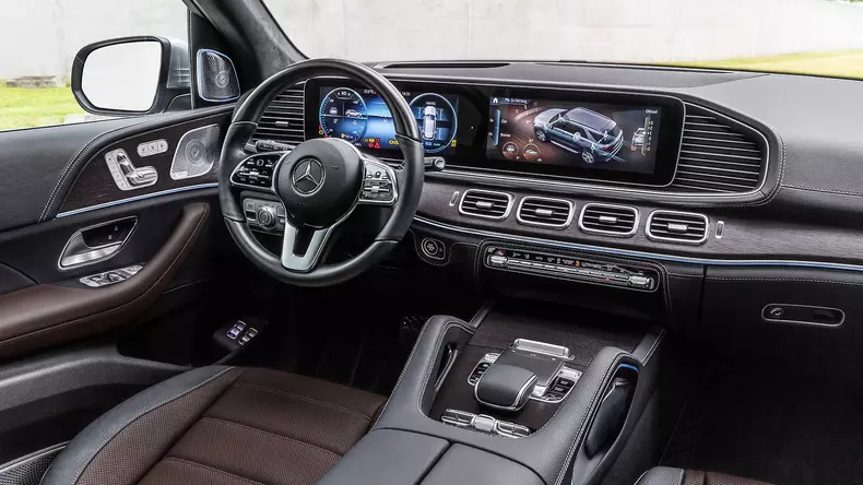 GLE interior