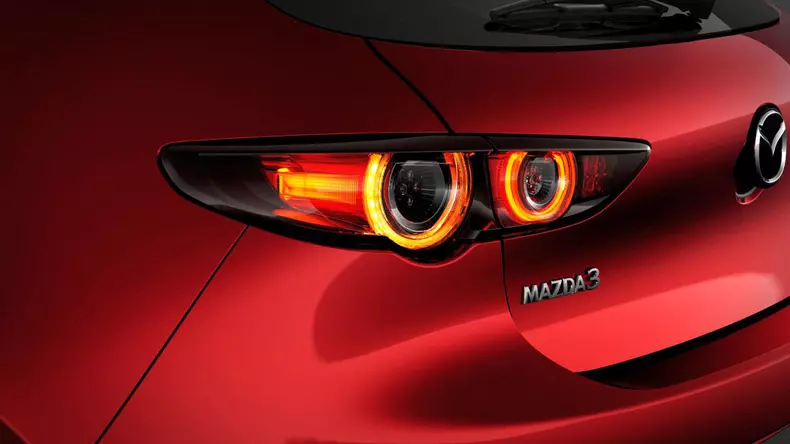 Mazda 3 2020-13
