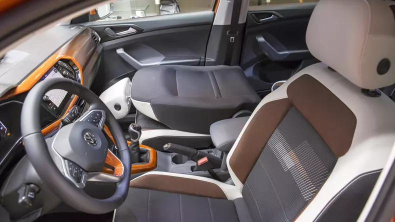 Volkswagen T-Cross 32