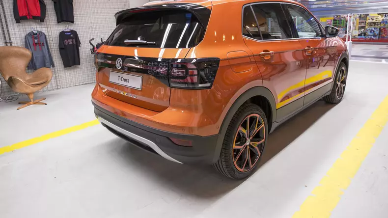 Volkswagen T-Cross 39